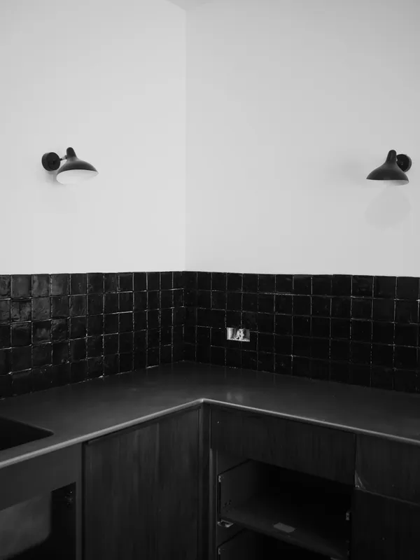 esquina de cocina elegante.0ktTIr1P