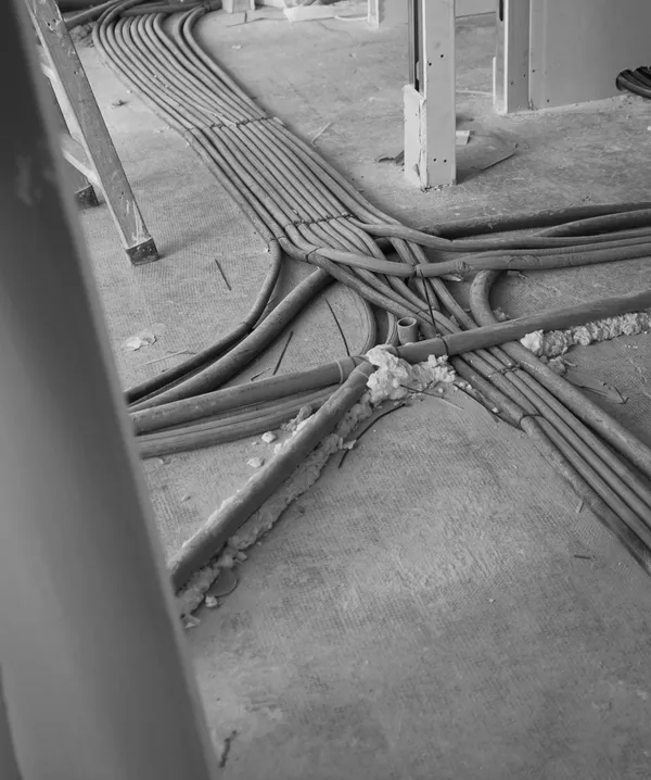 cableado de tuberias en obra.HitwIVCi